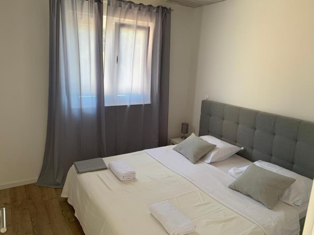 Twenty-Punat Apartments Екстер'єр фото
