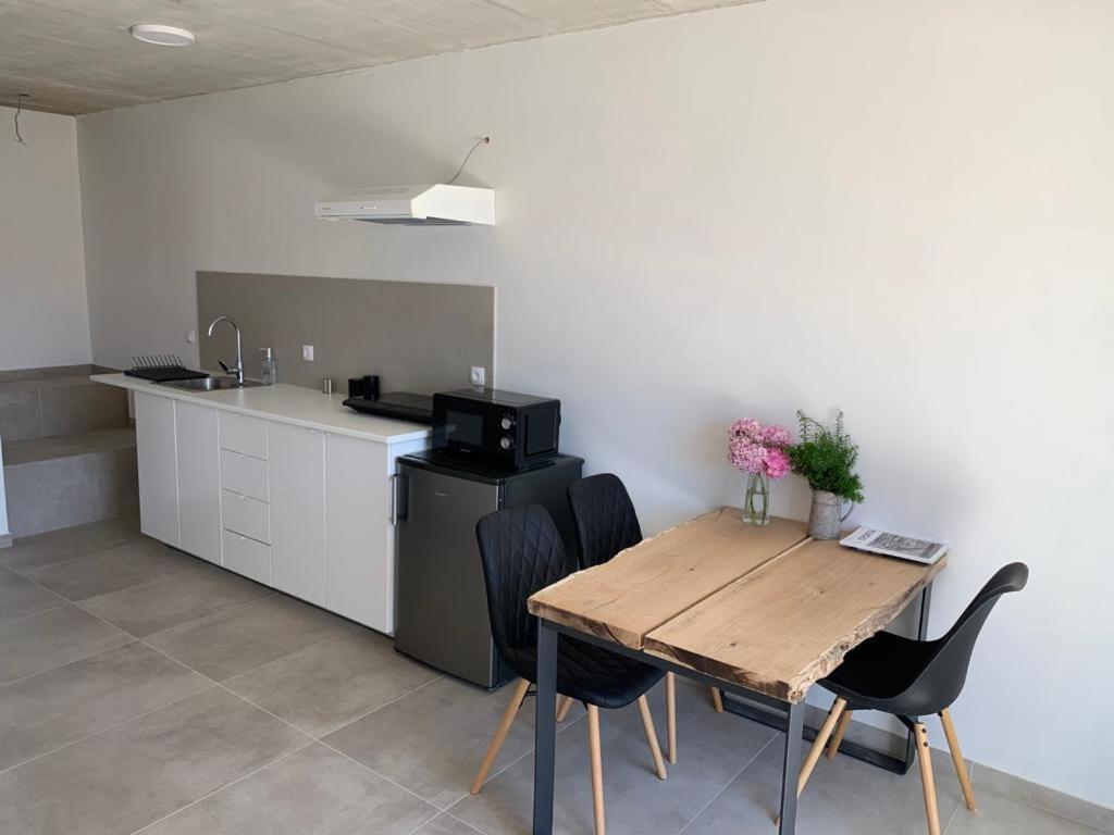Twenty-Punat Apartments Екстер'єр фото